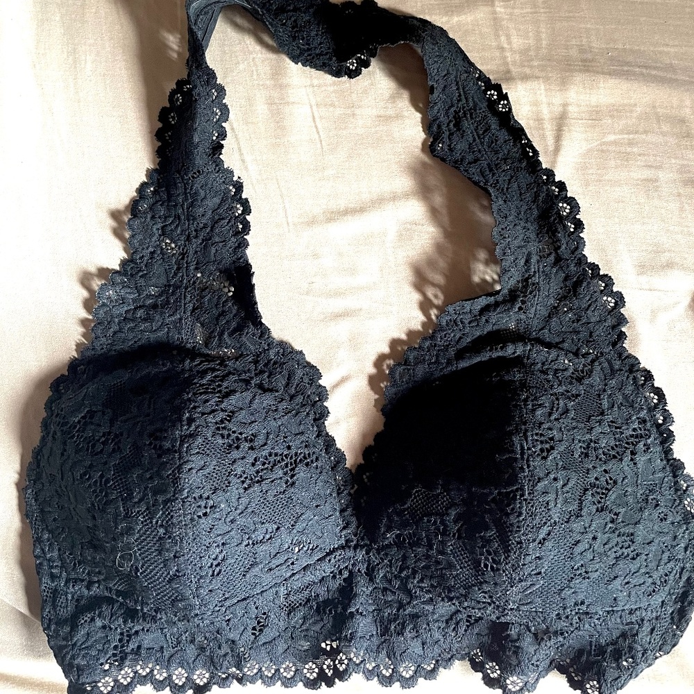 Black Xhilaration lace halter bralette